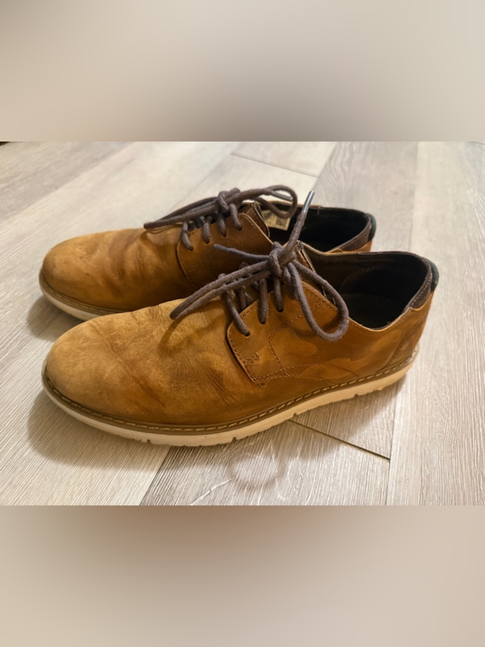 Men's Casual Lace-Up Dress Shoes in Brown